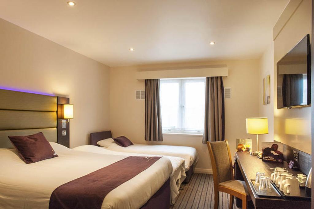 Premier Inn Dunfermline Bilik gambar