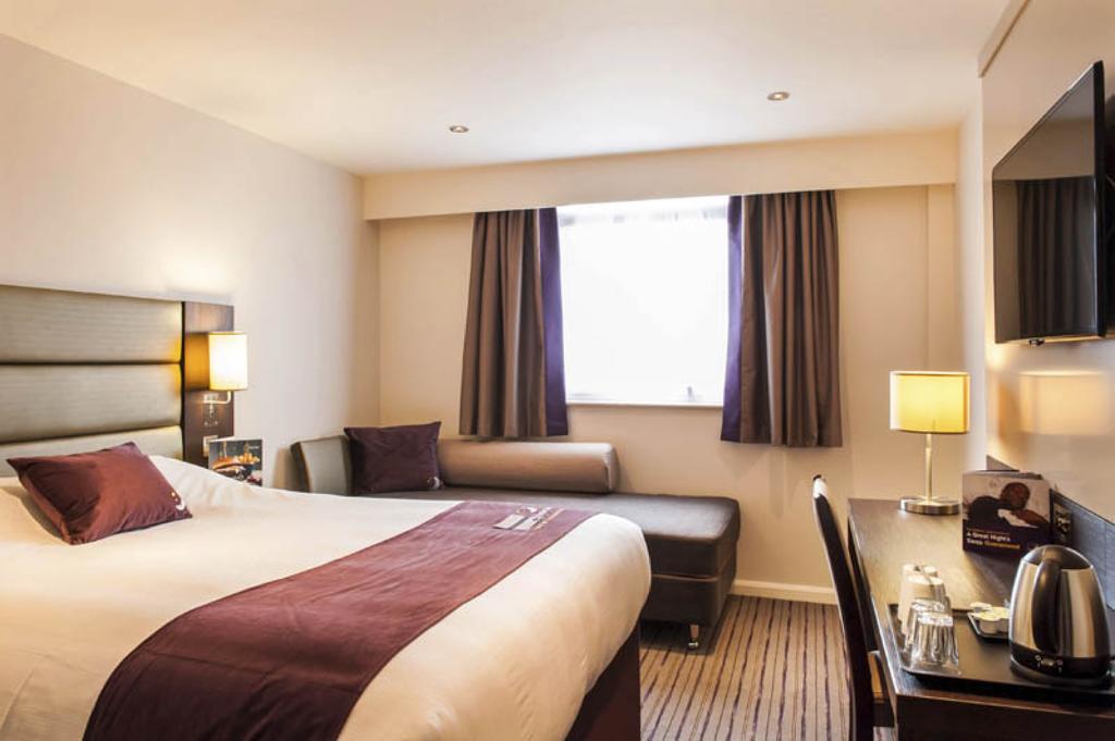 Premier Inn Dunfermline Bilik gambar