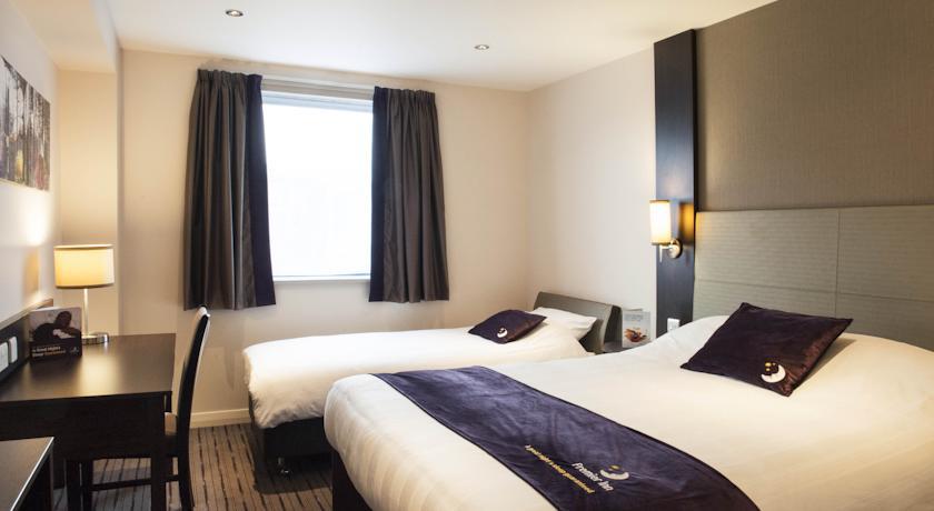 Premier Inn Dunfermline Bilik gambar